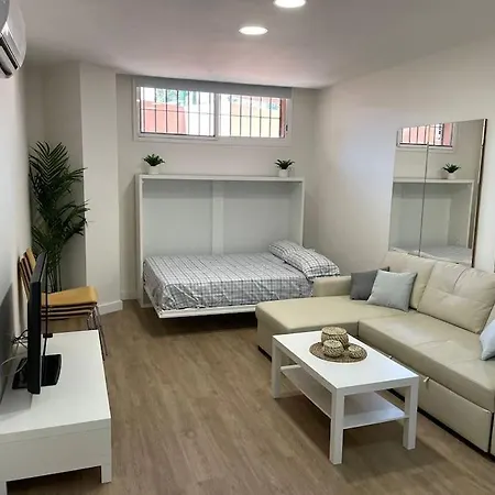 Precioso Estudio Recien Reformado Con Piscina. 公寓